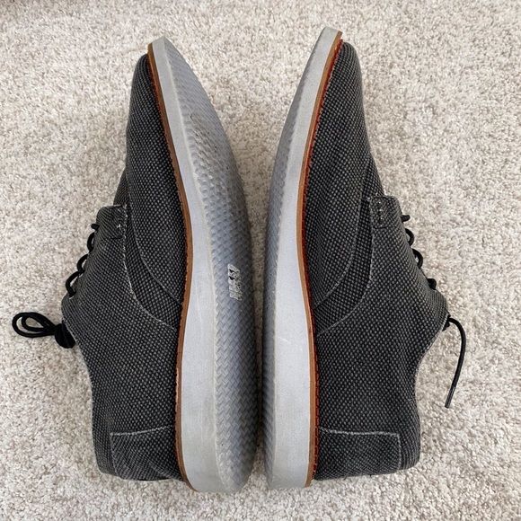 Toms Brogue Wingtip Shoes - Picture 6 of 9